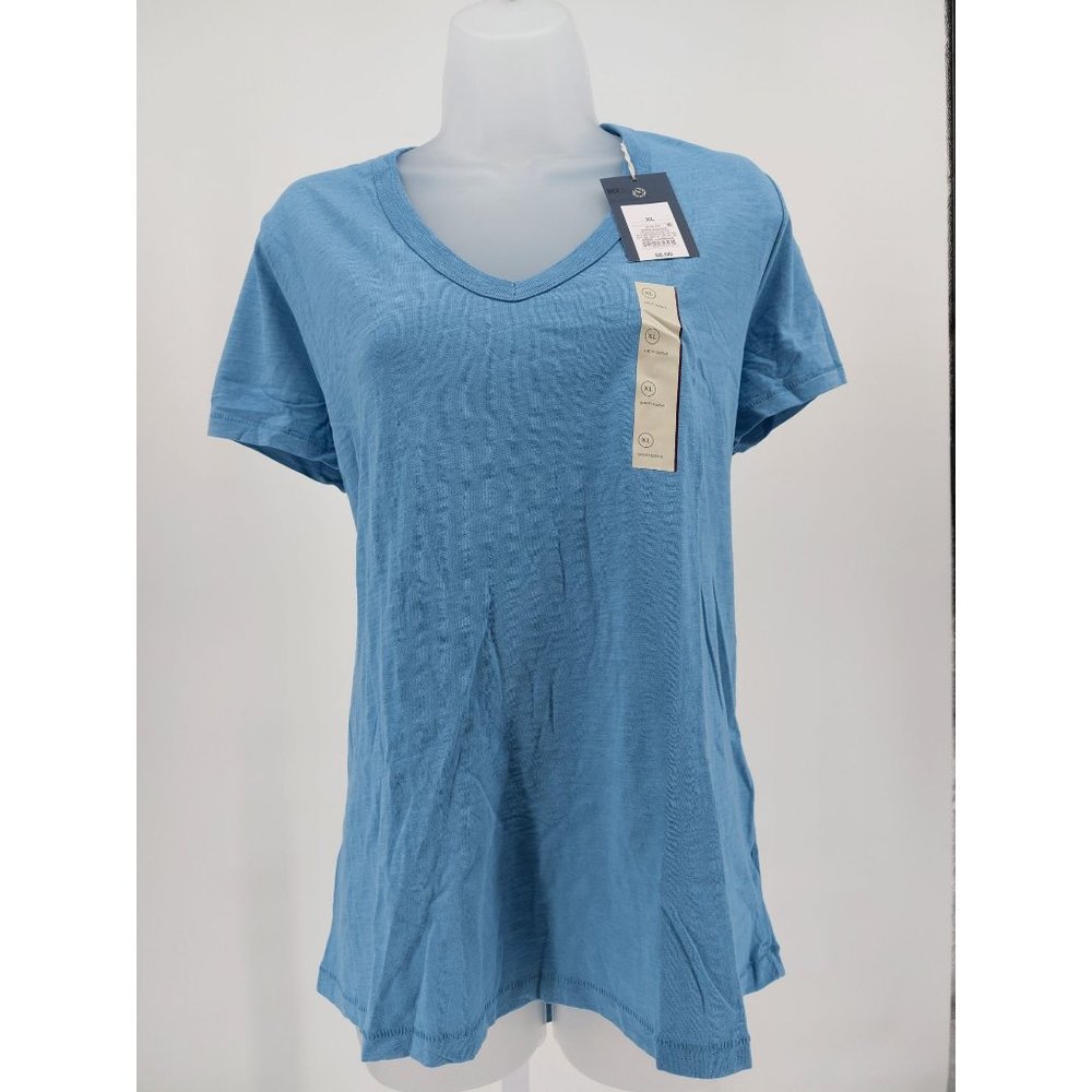 Women's Short Sleeve V-Neck T-Shirt - Size XL